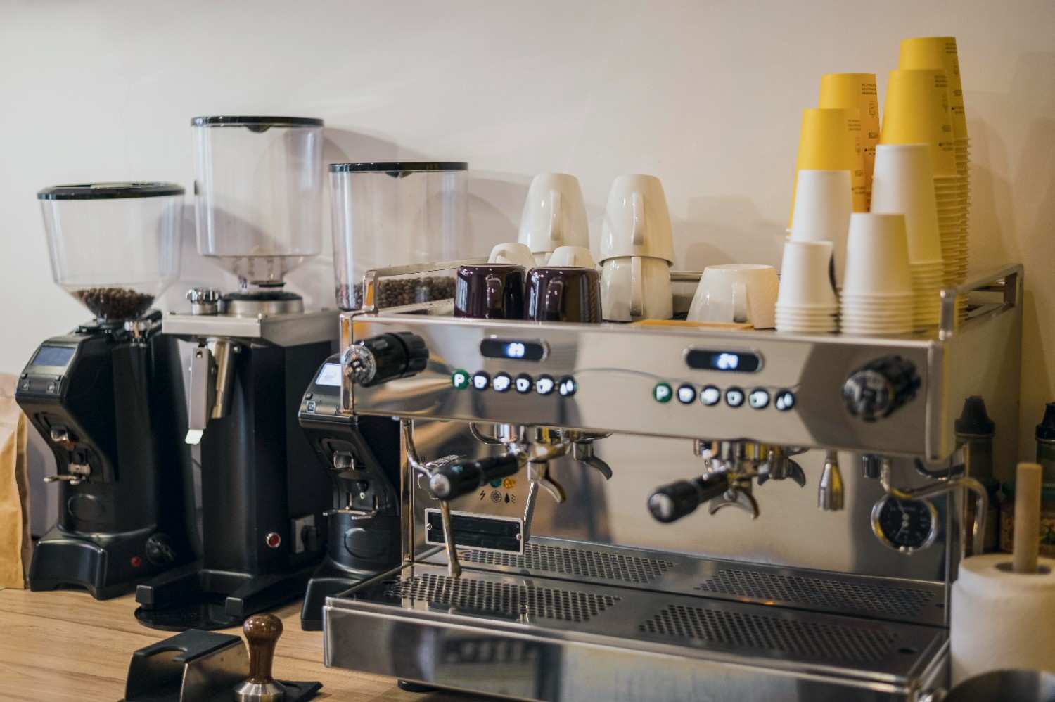 Cara Menyiapkan Kopi Untuk Warung