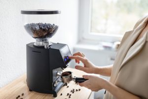 manfaat menggiling kopi sebelum diseduh