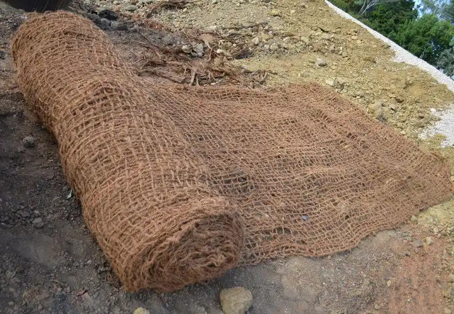 jenis serat sabut kelapa untuk geotekstil alami